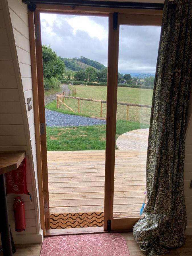 Delor - Bryntalch Glamping Pods Hotell Montgomery Eksteriør bilde